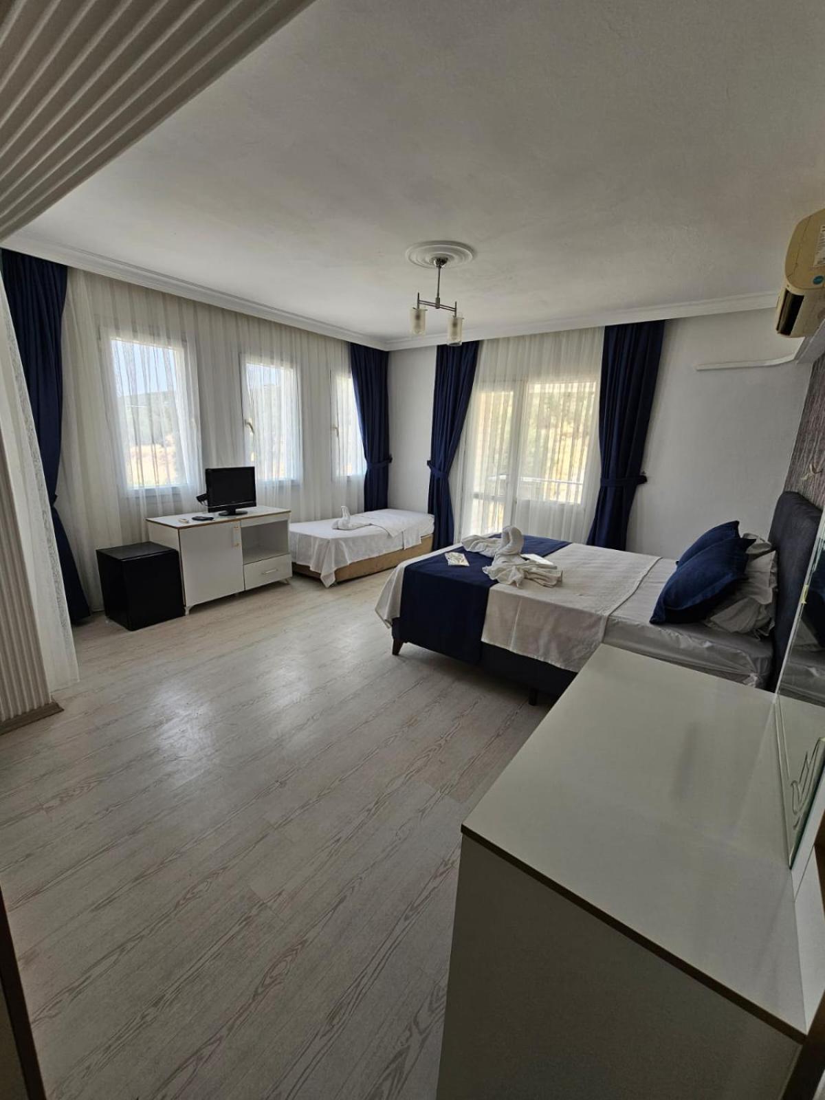 Yenifoca Ersan Hotel Extérieur photo